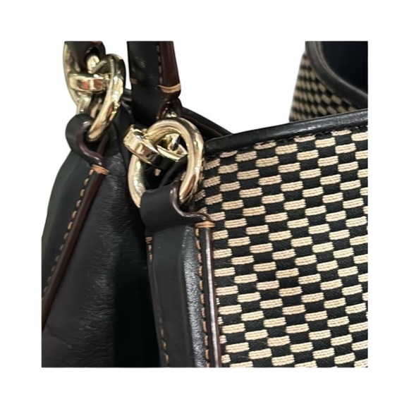 Coach Phoebe Black and Cream Shoulder Bag - Picture 6 of 13